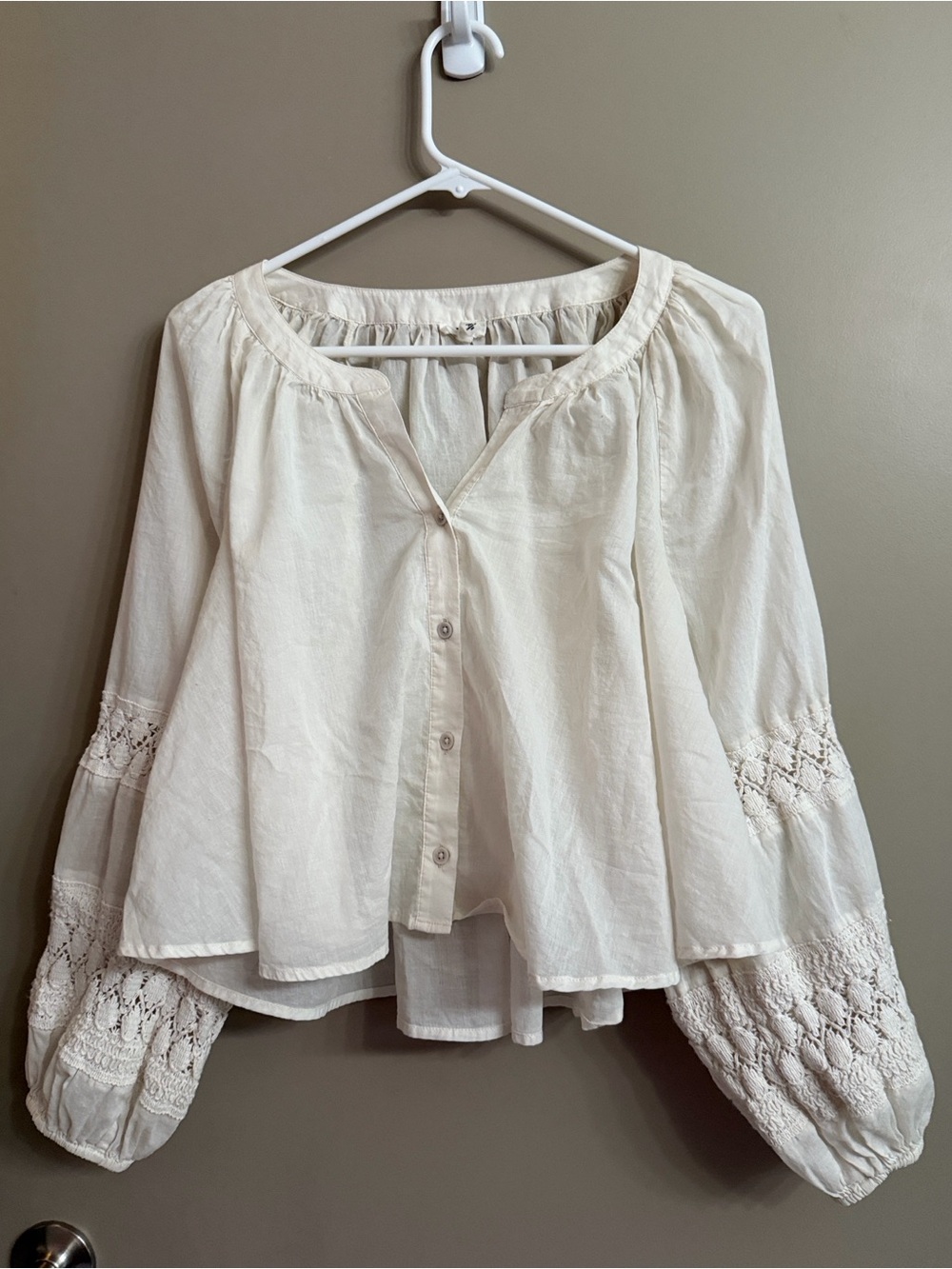 Aerie Ivory Cotton Crochet Boho Long Sleeve blouse - Picture 2 of 4